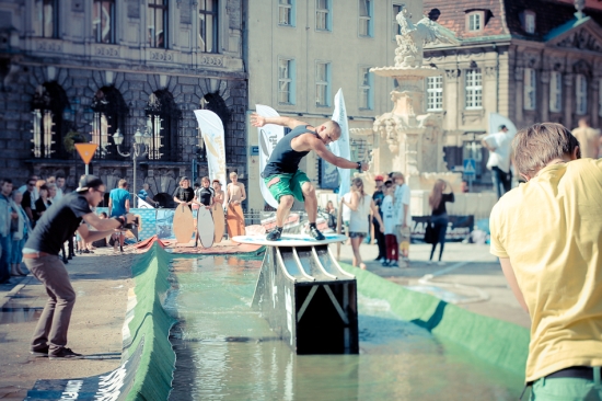 floating-trippin-festival-03