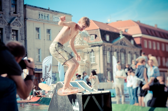 floating-trippin-festival-04