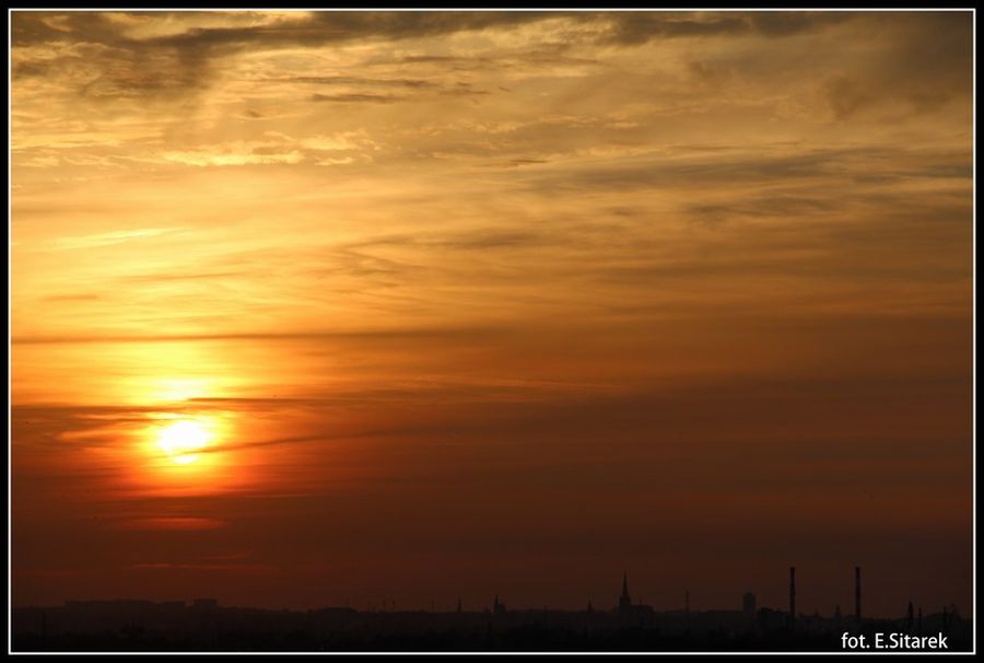 Zachód słońca na prawobrzeżu, autor zdjęcia: Ewa Sitarek